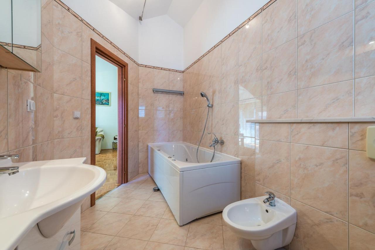 Angela Apartments Dubrovnik Buitenkant foto